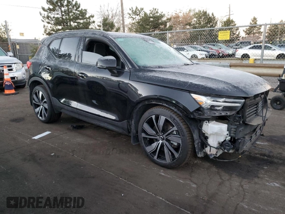 2021 Volvo XC40 z VIN YV4ED3UR9M2561647, wystawiony jako Copart lot #85908524 z przebiegiem 31 479 mil mil oraz Szkoda całkowita • Salvage title. Historia ofert i sprzedaży dostępna na DreamBid. Obrazek 4.