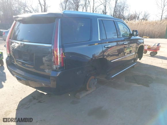 2016 Cadillac Escalade Premium Collection with VIN 1GYS4CKJ7GR374769, listed as a IAAI auction lot 41535852 with 138,260 mi miles. Bid and sale history available at carsss.com. Image 4.