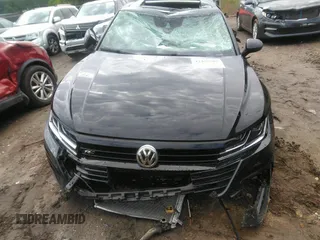 2019 Volkswagen Arteon SEL R-Line z VIN WVWSR7AN5KE006772, wystawiony jako IAAI lot #42353502 z przebiegiem Nie podano mil oraz . Historia ofert i sprzedaży dostępna na DreamBid. Obrazek 11.