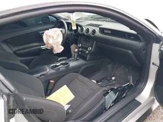 2016 Ford Mustang V6 с VIN 1FA6P8AM2G5321420, выставлен на аукционе IAAI как лот 42525170 с пробегом Не указан миль и . История ставок и продаж доступна на DreamBid. Изображение 5.