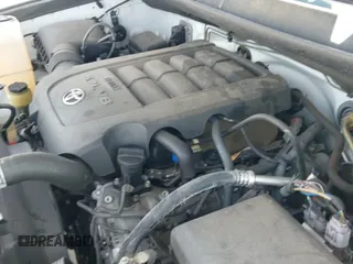 2018 Toyota Tundra SR5 z VIN 5TFFY5F17JX242406, wystawiony jako IAAI lot #43420195 z przebiegiem 46 880 mil mil oraz . Historia ofert i sprzedaży dostępna na DreamBid. Obrazek 22.