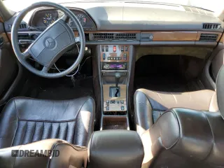 1988 Mercedes-Benz 420 420SEL with VIN WDBCA35D2JA420781, listed as a Copart auction lot 80836744 with 218,273 mi miles and Clean Title. Bid and sale history available at carsss.com. Image 8.
