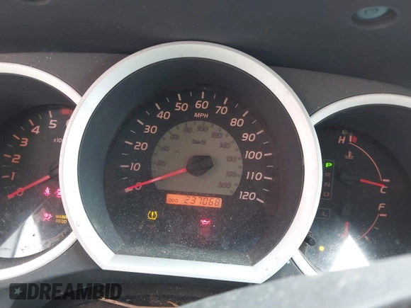 2011 Toyota Tacoma PreRunner with VIN 3TMJU4GN0BM110662, listed as a IAAI auction lot 41761065 with 237,068 mi miles and . Bid and sale history available at DreamBid. Image 7.