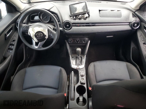 2016 Scion iA z VIN 3MYDLBZV9GY129875, wystawiony jako Copart lot #81368604 z przebiegiem 82 111 mil mil oraz Szkody całkowita. Historia ofert i sprzedaży dostępna na DreamBid. Obrazek 8.