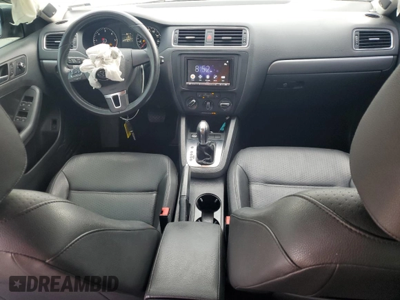 2013 Volkswagen Jetta TDI w/Premium/Nav с VIN 3VWLL7AJ4DM412457, выставлен на аукционе Copart как лот 62503225 с пробегом 91 045 миль миль и Чистый • Clean title. История ставок и продаж доступна на DreamBid. Изображение 8.