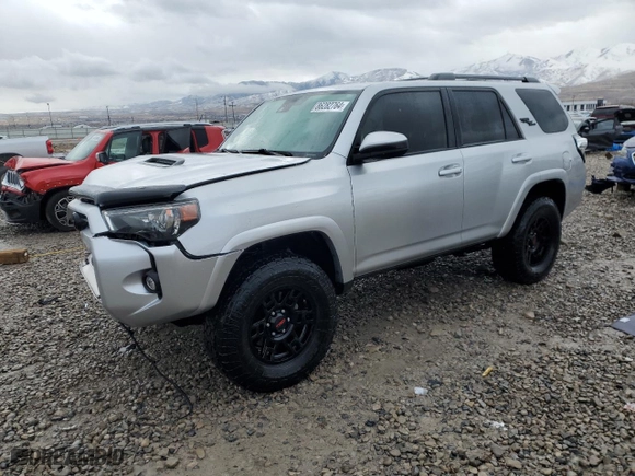 2021 Toyota 4Runner TRD Off Road with VIN JTEPU5JR7M5954519, listed as a Copart auction lot 86282764 with 32,006 mi miles and Salvage Title. Bid and sale history available at carsss.com. Image 1.