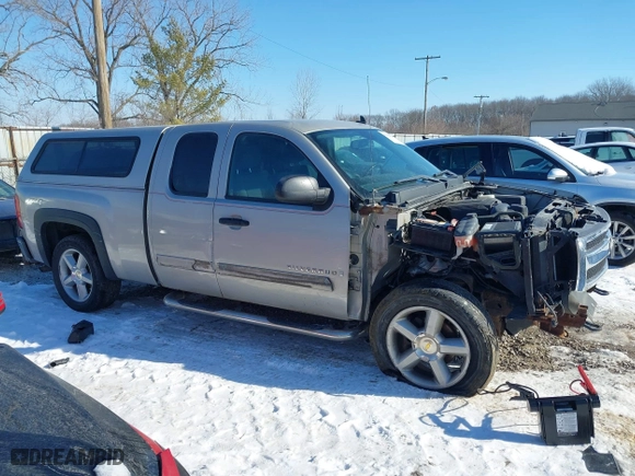 2009 Chevrolet Silverado 1500 LT with VIN 1GCEK29039Z171719, listed as a IAAI auction lot 41358533 with 111,317 mi miles. Bid and sale history available at carsss.com. Image 13.