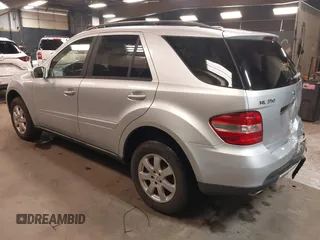 2006 Mercedes-Benz M 350 with VIN 4JGBB86E56A083539, listed as a IAAI auction lot 42172585 with 130,514 mi miles and . Bid and sale history available at DreamBid. Image 3.