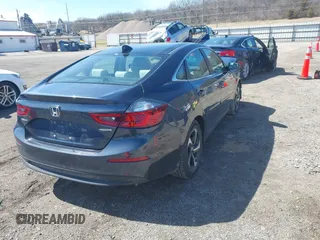 2021 Honda Insight EX with VIN 19XZE4F5XME003262, listed as a IAAI auction lot 41875669 with 43,005 mi miles and . Bid and sale history available at carsss.com. Image 4.