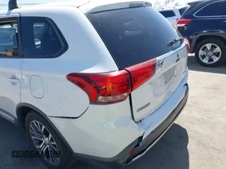 2016 Mitsubishi Outlander ES z VIN JA4AD2A30GZ051821, wystawiony jako IAAI lot #42283059 z przebiegiem 147 745 mil mil oraz . Historia ofert i sprzedaży dostępna na DreamBid. Obrazek 6.