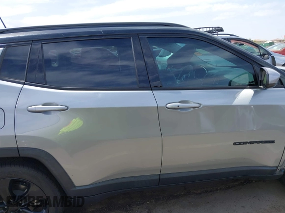 2021 Jeep Compass Altitude with VIN 3C4NJCBB3MT560123, listed as a IAAI auction lot 41914646 with 61,155 mi miles. Bid and sale history available at carsss.com. Image 14.