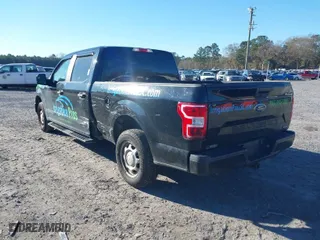 2018 Ford F-150 XL with VIN 1FTEW1CP0JFB02822, listed as a IAAI auction lot 41259871 with 125,954 mi miles. Bid and sale history available at carsss.com. Image 3.