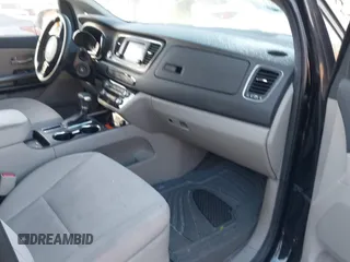 2019 Kia Sedona EX with VIN KNDMB5C16K6567116, listed as a IAAI auction lot 40785368 with 64,832 mi miles. Bid and sale history available at carsss.com. Image 5.
