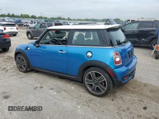 2011 MINI Hardtop S with VIN WMWSV3C54BTY13746, listed as a Copart auction lot 60811275 with 93,346 mi miles and Clean title. Bid and sale history available at DreamBid. Image 2.