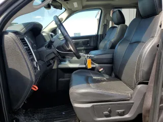 2015 Ram 1500 Sport z VIN 1C6RR7HT3FS771352, wystawiony jako Copart lot #65019895 z przebiegiem 170 324 mil mil oraz Czysty tytuł • Clean title. Historia ofert i sprzedaży dostępna na DreamBid. Obrazek 7.