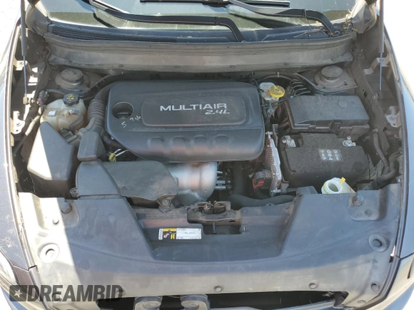 2018 Jeep Cherokee Latitude z VIN 1C4PJMCB7JD509688, wystawiony jako Copart lot #57351485 z przebiegiem 223 464 mil mil oraz Szkoda całkowita • Salvage title. Historia ofert i sprzedaży dostępna na DreamBid. Obrazek 12.