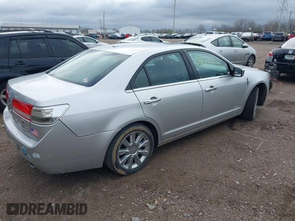 2011 Lincoln MKZ Hybrid with VIN 3LNDL2L32BR772184, listed as a IAAI auction lot 41925013 with 242,713 mi miles. Bid and sale history available at carsss.com. Image 4.