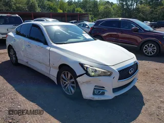 2014 Infiniti Q50 Premium with VIN JN1BV7AR0EM686530, listed as a IAAI auction lot 40381908 with 228,156 mi miles. Bid and sale history available at carsss.com. Image 1.