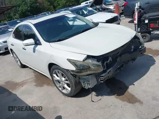 2013 Nissan Maxima SV z VIN 1N4AA5AP1DC828613, wystawiony jako IAAI lot #42354140 z przebiegiem 183 636 mil mil oraz . Historia ofert i sprzedaży dostępna na DreamBid. Obrazek 1.