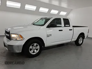 2020 Ram 1500 Tradesman z VIN 1C6RR6FG4LS158393, wystawiony jako Copart lot #64656295 z przebiegiem 157 594 mil mil oraz Czysty tytuł • Clean title. Historia ofert i sprzedaży dostępna na DreamBid. Obrazek 1.