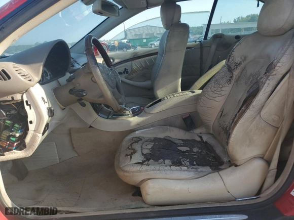 2006 Mercedes-Benz CLK-Class 5.0L with VIN WDBTK75G36T064836, listed as a Copart auction lot 68980484 with 8,364 mi miles and Salvage Title. Bid and sale history available at carsss.com. Image 7.