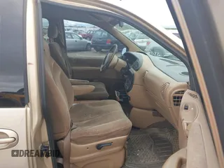 2000 Dodge Caravan SE z VIN 1B4GP44G6YB798882, wystawiony jako IAAI lot #42260881 z przebiegiem 195 020 mil mil oraz . Historia ofert i sprzedaży dostępna na DreamBid. Obrazek 5.