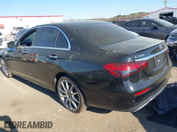 2022 Mercedes-Benz E 350 with VIN W1KZF8DB1NB085013, listed as a IAAI auction lot 41881502 with 83,238 mi miles and . Bid and sale history available at DreamBid. Image 3.