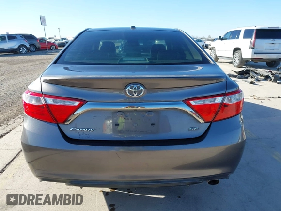 2015 Toyota Camry XLE with VIN 4T1BF1FK4FU914870, listed as a IAAI auction lot 41732333 with 177,907 mi miles. Bid and sale history available at carsss.com. Image 16.