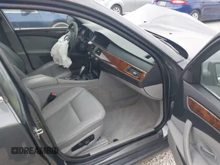 2008 BMW 5 Series 528xi with VIN WBANV13528CZ56480, listed as a IAAI auction lot 42311034 with 302,875 mi miles and . Bid and sale history available at DreamBid. Image 5.
