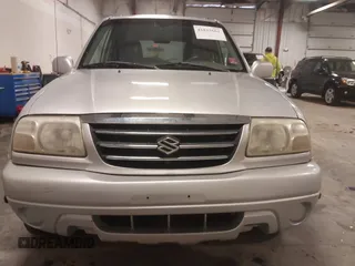 2002 Suzuki XL-7 Standard with VIN JS3TX92V024110369, listed as a IAAI auction lot 41815661 with 120,210 mi miles. Bid and sale history available at carsss.com. Image 13.