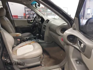 2006 Hyundai Santa Fe GLS with VIN KM8SC13E46U071549, listed as a IAAI auction lot 41711033 with 170,649 mi miles. Bid and sale history available at carsss.com. Image 5.