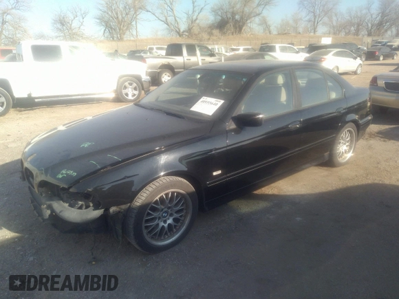 2002 BMW 5 Series 530iA with VIN WBADT63422CH89702, listed as a IAAI auction lot 40955640 with 188,009 mi miles. Bid and sale history available at carsss.com. Image 2.