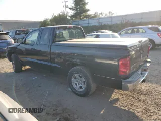 2005 Dodge Dakota SLT with VIN 1D7HW42N75S269518, listed as a Copart auction lot 71501904 with 105,673 mi miles and Clean Title. Bid and sale history available at carsss.com. Image 2.