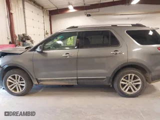 2014 Ford Explorer XLT with VIN 1FM5K8D81EGB57934, listed as a IAAI auction lot 41755203 with 138,265 mi miles. Bid and sale history available at carsss.com. Image 14.