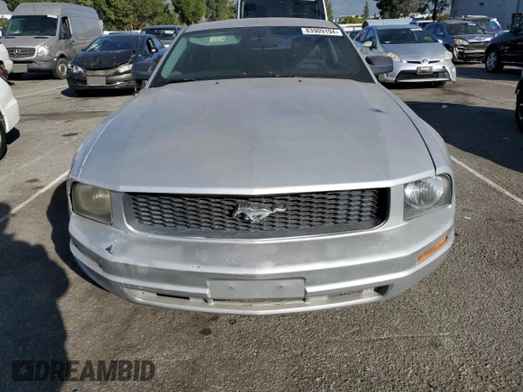 2007 Ford Mustang Deluxe with VIN 1ZVFT80N575283680, listed as a Copart auction lot 83909194 with 176,270 mi miles and Clean Title. Bid and sale history available at carsss.com. Image 5.