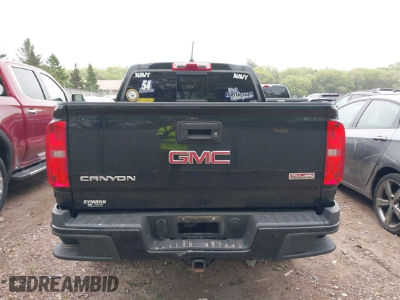 2017 GMC Canyon 4WD SLE z VIN 1GTG6CEN9H1140962, wystawiony jako IAAI lot #42251320 z przebiegiem 142 099 mil mil oraz . Historia ofert i sprzedaży dostępna na DreamBid. Obrazek 16.