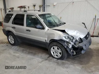 2005 Ford Escape XLT с VIN 1FMYU93185KA04997, выставлен на аукционе Copart как лот 57153325 с пробегом 121 348 миль миль и Списание • Salvage title. История ставок и продаж доступна на DreamBid. Изображение 4.