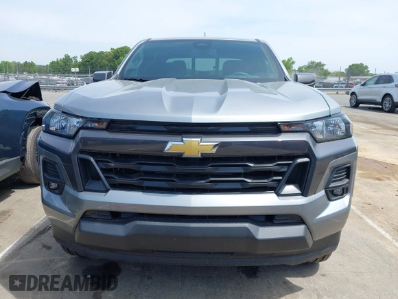2024 Chevrolet Colorado 2WD LT z VIN 1GCPSCEK3R1318917, wystawiony jako IAAI lot #42157057 z przebiegiem 4 841 mil mil oraz . Historia ofert i sprzedaży dostępna na DreamBid. Obrazek 12.
