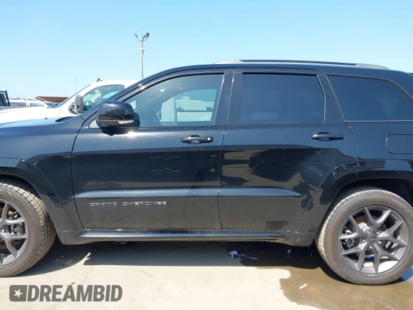 2020 Jeep Grand Cherokee Limited with VIN 1C4RJEBG1LC328977, listed as a IAAI auction lot 42498006 with 54,033 mi miles and . Bid and sale history available at DreamBid. Image 13.