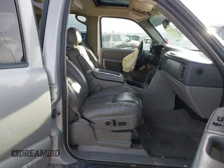 2004 Chevrolet Tahoe LT с VIN 1GNEK13Z24J160114, выставлен на аукционе IAAI как лот 41180477 с пробегом Не указан миль и . История ставок и продаж доступна на DreamBid. Изображение 5.