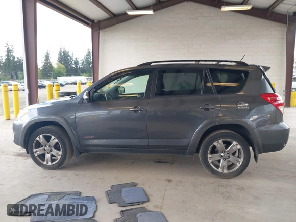 2010 Toyota RAV4 Sport с VIN JTMRK4DV0A5090107, выставлен на аукционе IAAI как лот 42232119 с пробегом 190 450 миль миль и . История ставок и продаж доступна на DreamBid. Изображение 14.