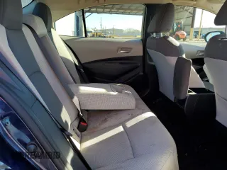 2021 Toyota Corolla LE with VIN JTDEPMAE5MJ129080, listed as a Copart auction lot 86690424 with 56,201 mi miles and Clean Title. Bid and sale history available at carsss.com. Image 10.