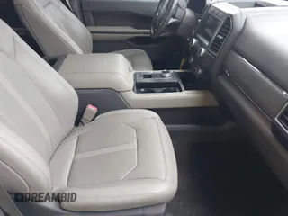 2020 Ford Expedition Limited with VIN 1FMJU1KT7LEA07228, listed as a IAAI auction lot 41391344 with 34,386 mi miles. Bid and sale history available at carsss.com. Image 5.