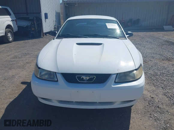 2000 Ford Mustang with VIN 1FAFP4049YF308623, listed as a IAAI auction lot 42708683 with 135,121 mi miles and . Bid and sale history available at DreamBid. Image 6.