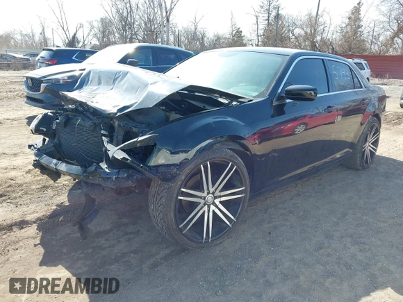 2014 Chrysler 300 with VIN 2C3CCAAG3EH285743, listed as a IAAI auction lot 41773664 with 182,034 mi miles. Bid and sale history available at carsss.com. Image 22.