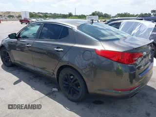 2013 Kia Optima EX с VIN 5XXGN4A78DG151742, выставлен на аукционе IAAI как лот 42631875 с пробегом 112 677 миль миль и . История ставок и продаж доступна на DreamBid. Изображение 3.