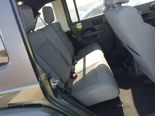 2008 Jeep Wrangler Unlimited Sahara with VIN 1J4GA59188L634276, listed as a IAAI auction lot 40851731 with 189,414 mi miles and . Bid and sale history available at DreamBid. Image 8.