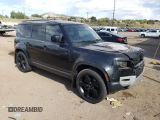 2024 Land Rover Defender S z VIN SALEJ7EU9R2295245, wystawiony jako Copart lot #75773384 z przebiegiem Nie podano mil oraz Szkoda całkowita • Salvage title. Historia ofert i sprzedaży dostępna na DreamBid. Obrazek 4.