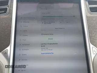 2013 Tesla Model S с VIN 5YJSA1DG7DFP26402, выставлен на аукционе IAAI как лот 42195726 с пробегом 100 890 миль миль и . История ставок и продаж доступна на DreamBid. Изображение 17.