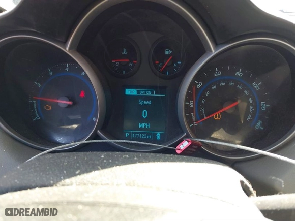 2014 Chevrolet Cruze 1LT with VIN 1G1PC5SB6E7134651, listed as a IAAI auction lot 41764403 with 177,122 mi miles. Bid and sale history available at carsss.com. Image 7.